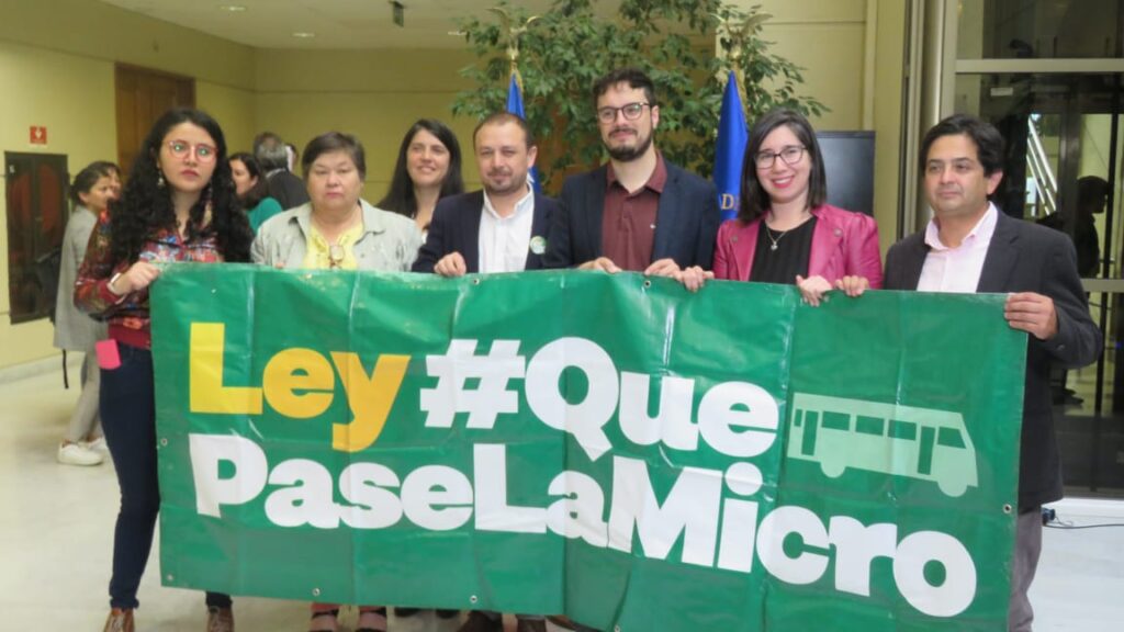 Bancada “Que Pase La Micro” anuncia ampliación de giro de EFE para operar microbuses en regiones.